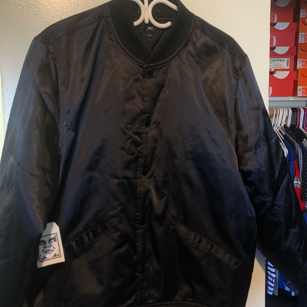 Obey men’s bomber jacket size M